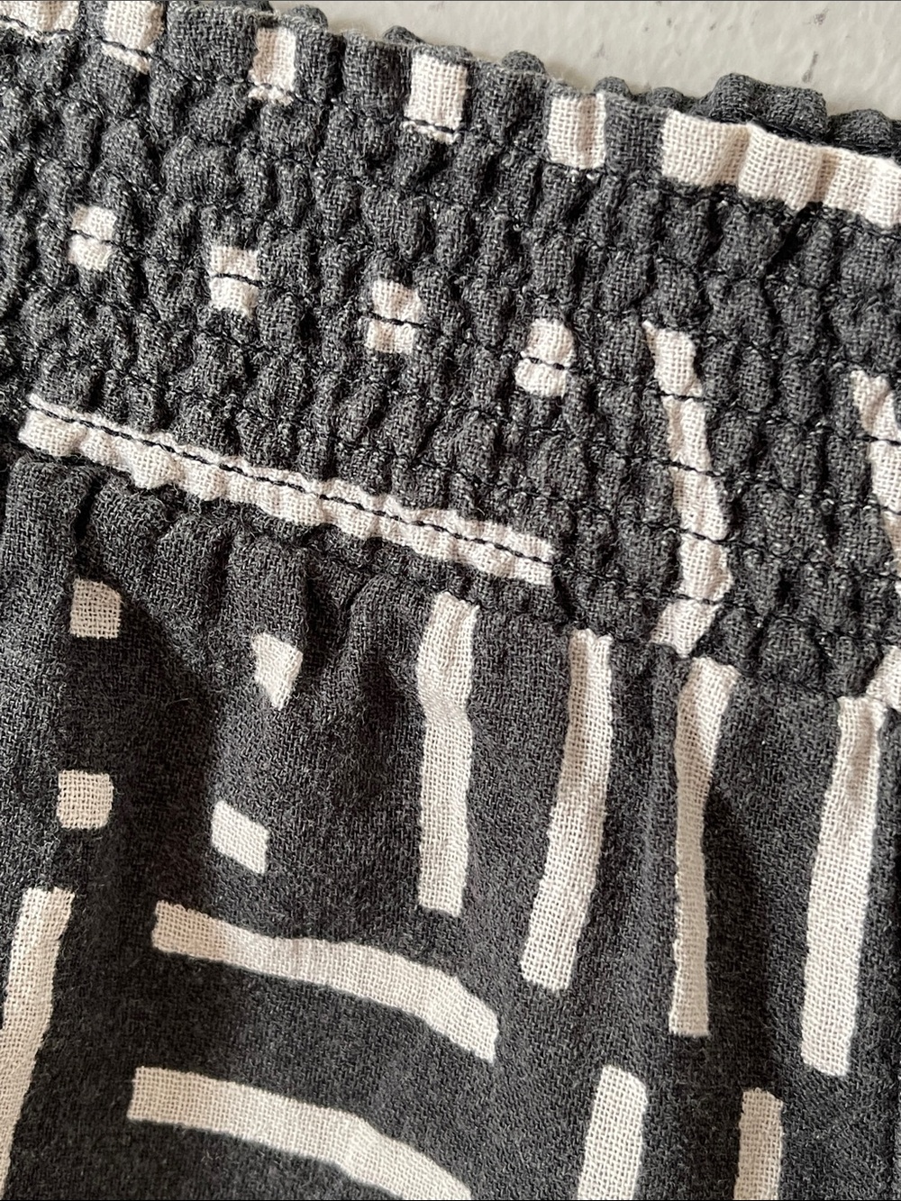 Madewell Black and White Geometric Elastic-Waist Shorts - Picture 3 of 6